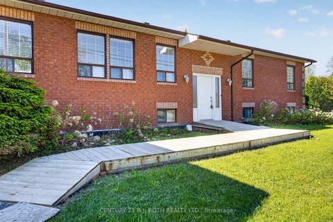 Photo 4 at 909 Lebanon Drive, Alcona, Innisfil