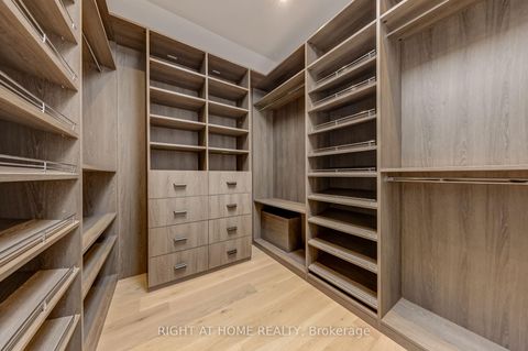 Photo 21 at 102 Parklea Drive, Leaside, Toronto