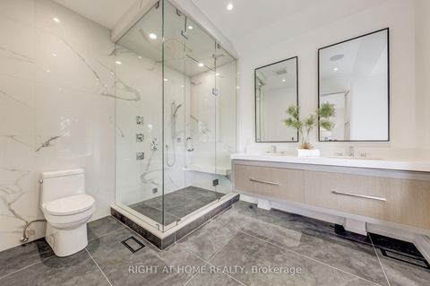 Photo 22 at 102 Parklea Drive, Leaside, Toronto