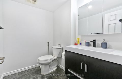 Photo 11 at 1811 - 10 Martha Eaton Way, Amesbury, Toronto