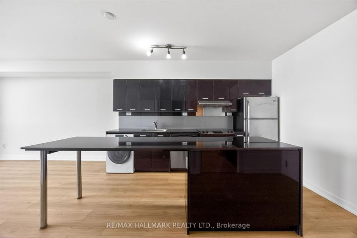 Photo 4 at PH16 - 19 Singer Court, Bayview Village, Toronto