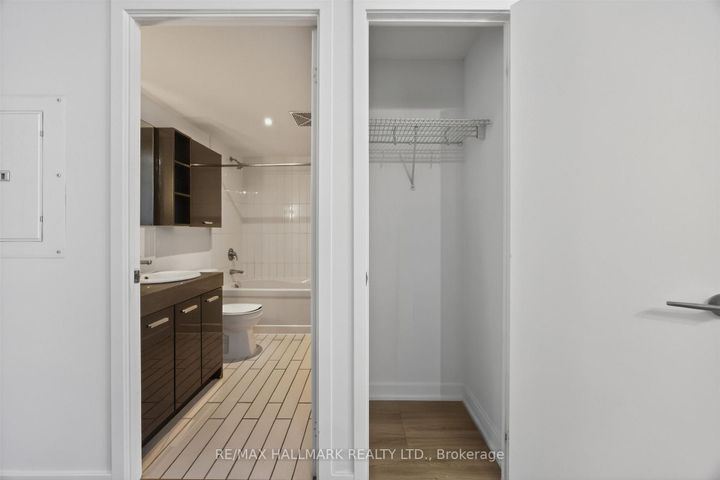 Photo 13 at PH16 - 19 Singer Court, Bayview Village, Toronto