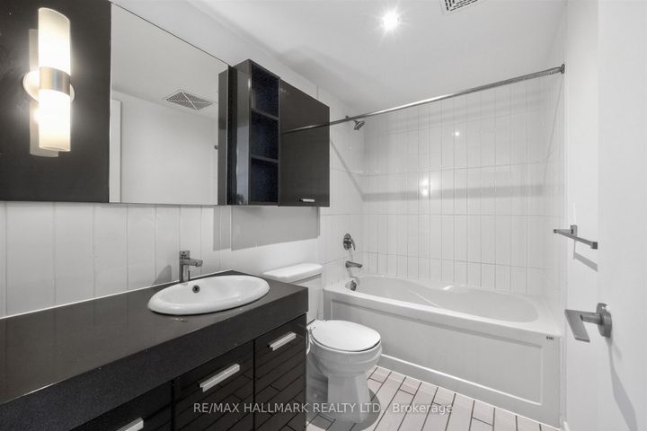 Photo 14 at PH16 - 19 Singer Court, Bayview Village, Toronto