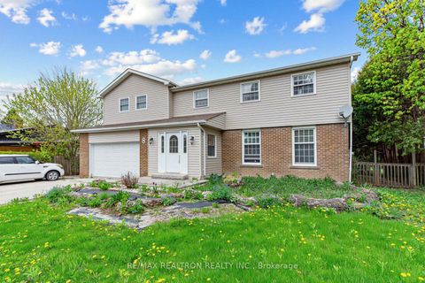 Photo 0 at 8 Gallacher Avenue, Oak Ridges, Richmond Hill