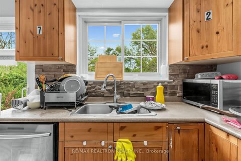 Photo 8 at 8 Gallacher Avenue, Oak Ridges, Richmond Hill
