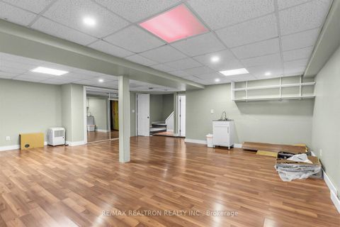 Photo 22 at 8 Gallacher Avenue, Oak Ridges, Richmond Hill