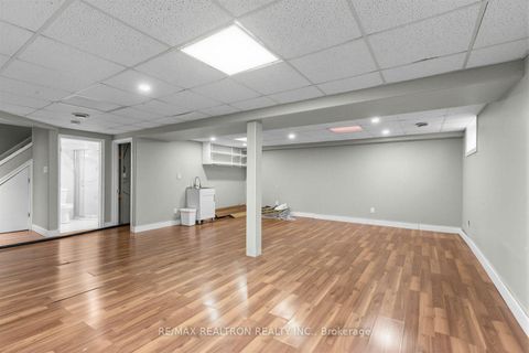 Photo 23 at 8 Gallacher Avenue, Oak Ridges, Richmond Hill