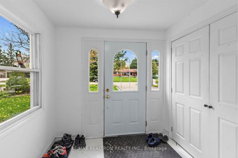 Photo 26 at 8 Gallacher Avenue, Oak Ridges, Richmond Hill