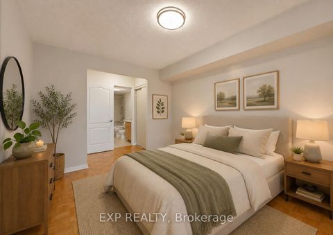 Photo 16 at 210 - 2506 Rutherford Road, Maple, Vaughan