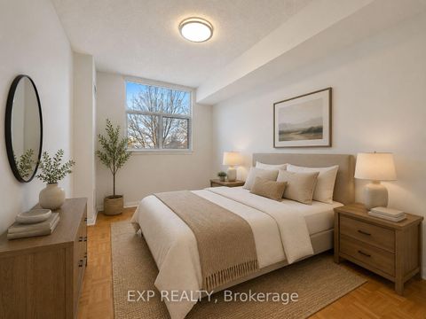 Photo 21 at 210 - 2506 Rutherford Road, Maple, Vaughan