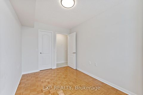 Photo 23 at 210 - 2506 Rutherford Road, Maple, Vaughan