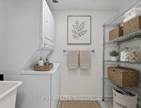 Photo 26 at 210 - 2506 Rutherford Road, Maple, Vaughan