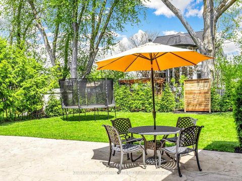 Photo 3 at 49 Fergus Avenue, Oak Ridges Lake Wilcox, Richmond Hill