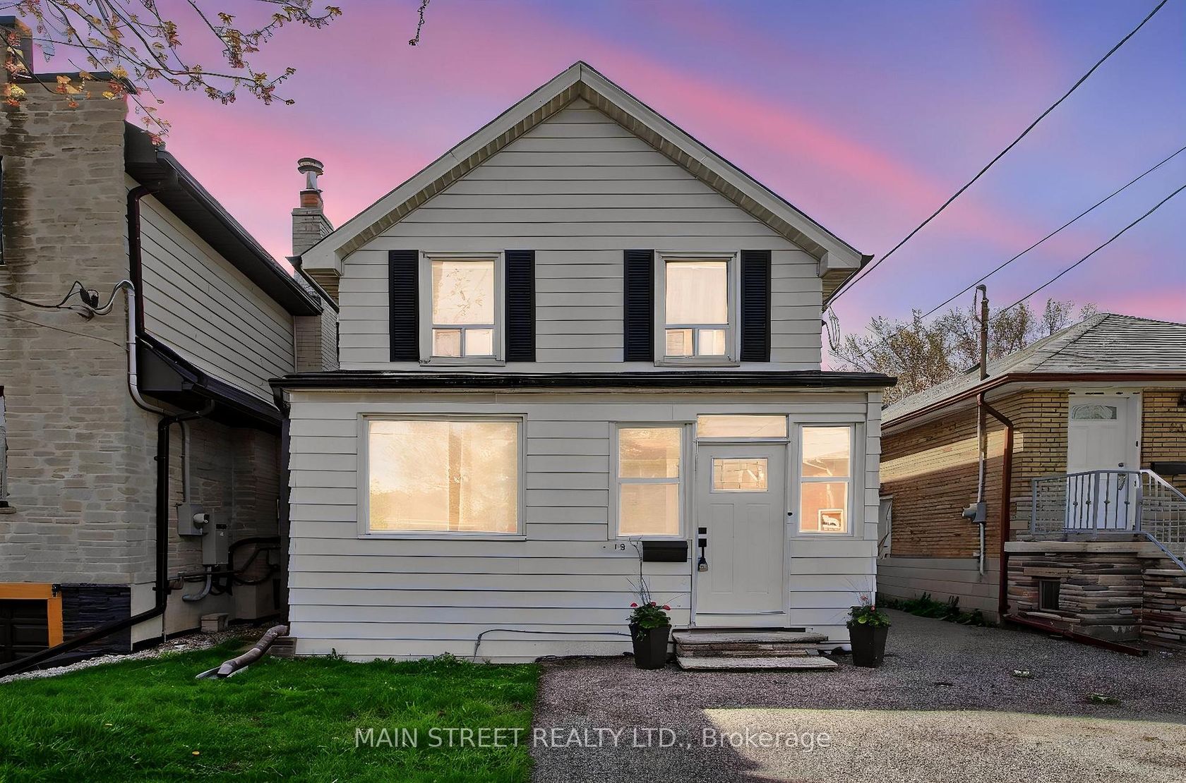 19 Macdonald Street, Mimico, Toronto photo number 2