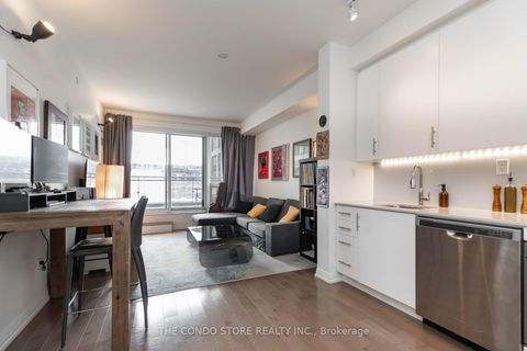 Photo 3 at 611 - 460 Adelaide Street E, Moss Park, Toronto