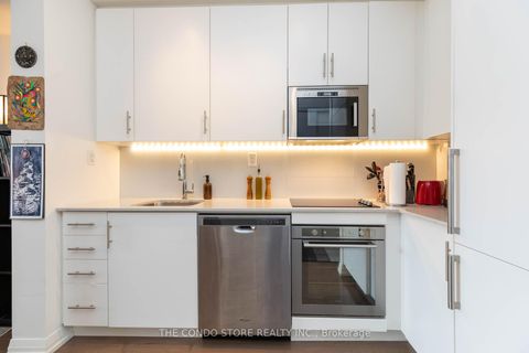 Photo 11 at 611 - 460 Adelaide Street E, Moss Park, Toronto