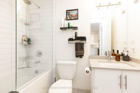 Photo 18 at 611 - 460 Adelaide Street E, Moss Park, Toronto