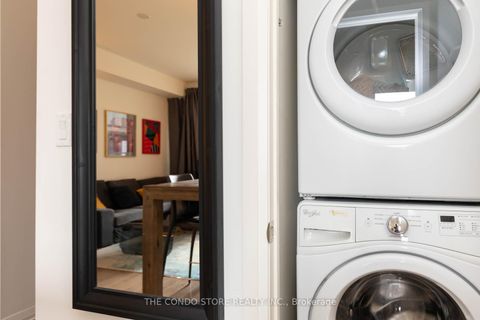 Photo 19 at 611 - 460 Adelaide Street E, Moss Park, Toronto