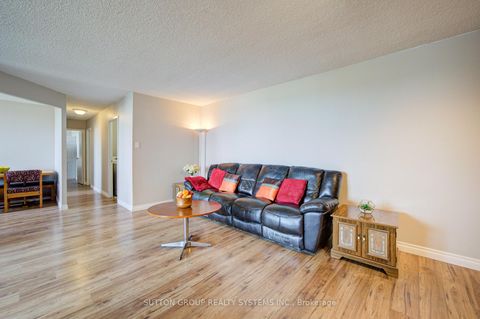 Photo 4 at 806 - 10 Muirhead Road, Pleasant View, Toronto