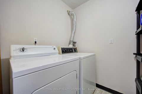 Photo 32 at 806 - 10 Muirhead Road, Pleasant View, Toronto