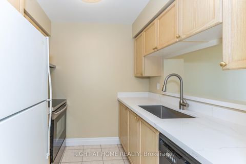 Photo 5 at 1706 - 3 Pemberton Avenue, Newtonbrook East, Toronto