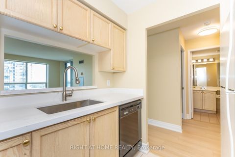 Photo 7 at 1706 - 3 Pemberton Avenue, Newtonbrook East, Toronto