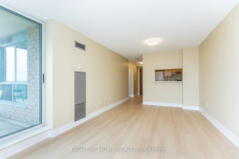 Photo 15 at 1706 - 3 Pemberton Avenue, Newtonbrook East, Toronto