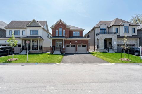 Photo 1 at 17 Stennett Drive, Keswick North, Georgina