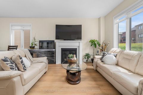 Photo 10 at 17 Stennett Drive, Keswick North, Georgina