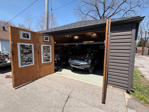 Photo 2 at 107R Woodfield Road, Coxwell, Toronto