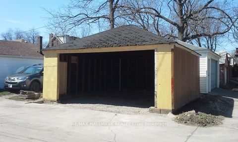 Photo 9 at 107R Woodfield Road, Coxwell, Toronto