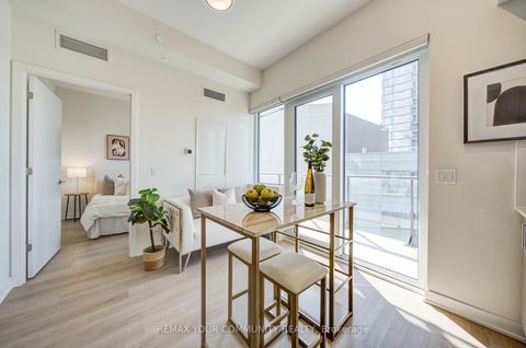 Photo 13 at 1403 - 15 Ellerslie Avenue, Willowdale West, Toronto