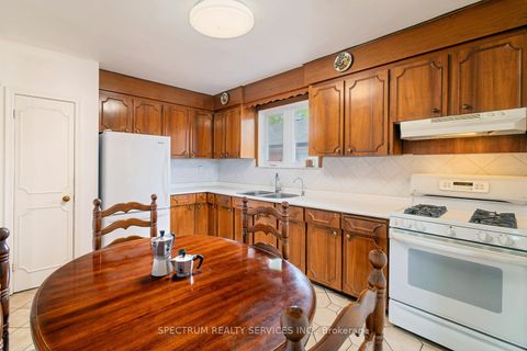 Photo 16 at 22 Barksdale Avenue, Bathurst Manor, Toronto