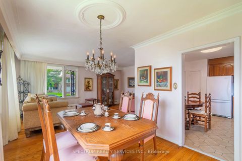 Photo 18 at 22 Barksdale Avenue, Bathurst Manor, Toronto