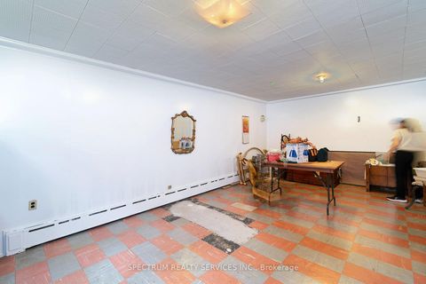 Photo 32 at 22 Barksdale Avenue, Bathurst Manor, Toronto