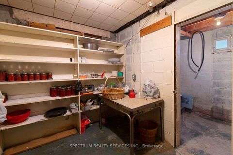 Photo 36 at 22 Barksdale Avenue, Bathurst Manor, Toronto