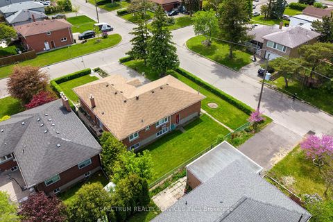 Photo 42 at 22 Barksdale Avenue, Bathurst Manor, Toronto