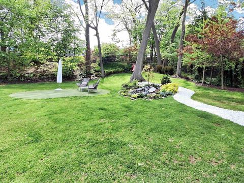 Photo 1 at 8 Breezewood Drive, Queensway, Toronto