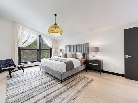 Photo 23 at 8 Breezewood Drive, Queensway, Toronto