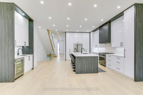 Photo 3 at 5 Enfield Avenue, Alderwood, Toronto