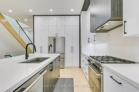 Photo 5 at 5 Enfield Avenue, Alderwood, Toronto
