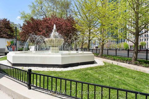 Photo 1 at 301 - 637 Lake Shore Boulevard W, Niagara, Toronto