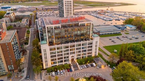 Photo 3 at 301 - 637 Lake Shore Boulevard W, Niagara, Toronto