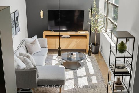 Photo 9 at 301 - 637 Lake Shore Boulevard W, Niagara, Toronto