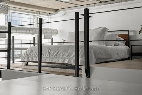 Photo 23 at 301 - 637 Lake Shore Boulevard W, Niagara, Toronto