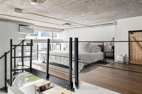 Photo 27 at 301 - 637 Lake Shore Boulevard W, Niagara, Toronto