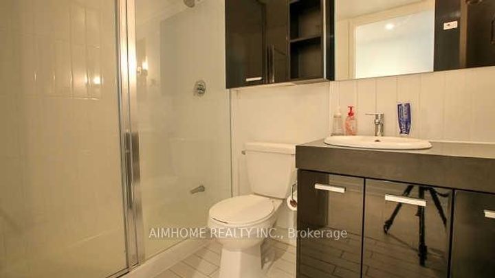 Photo 10 at 921 - 19 Singer Court, Bayview Village, Toronto