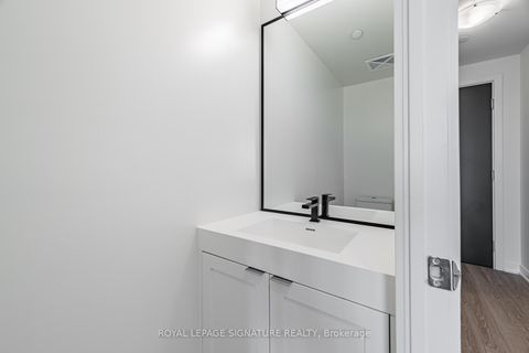 Photo 10 at 609 - 250 Lawrence Avenue W, Lawrence Park North, Toronto