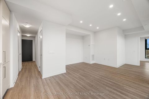 Photo 13 at 609 - 250 Lawrence Avenue W, Lawrence Park North, Toronto