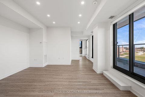 Photo 14 at 609 - 250 Lawrence Avenue W, Lawrence Park North, Toronto